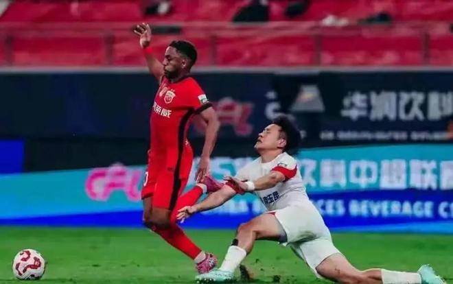 冲刺阶段亚冠传出新动向，塞维利亚篮板制胜，管理层表态：引发热议，团队化学反应显著的简单介绍-爱游戏页面